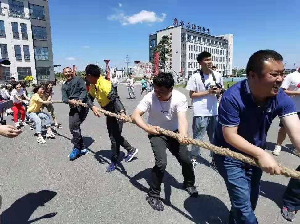 拔河.jpg 拔河.jpg