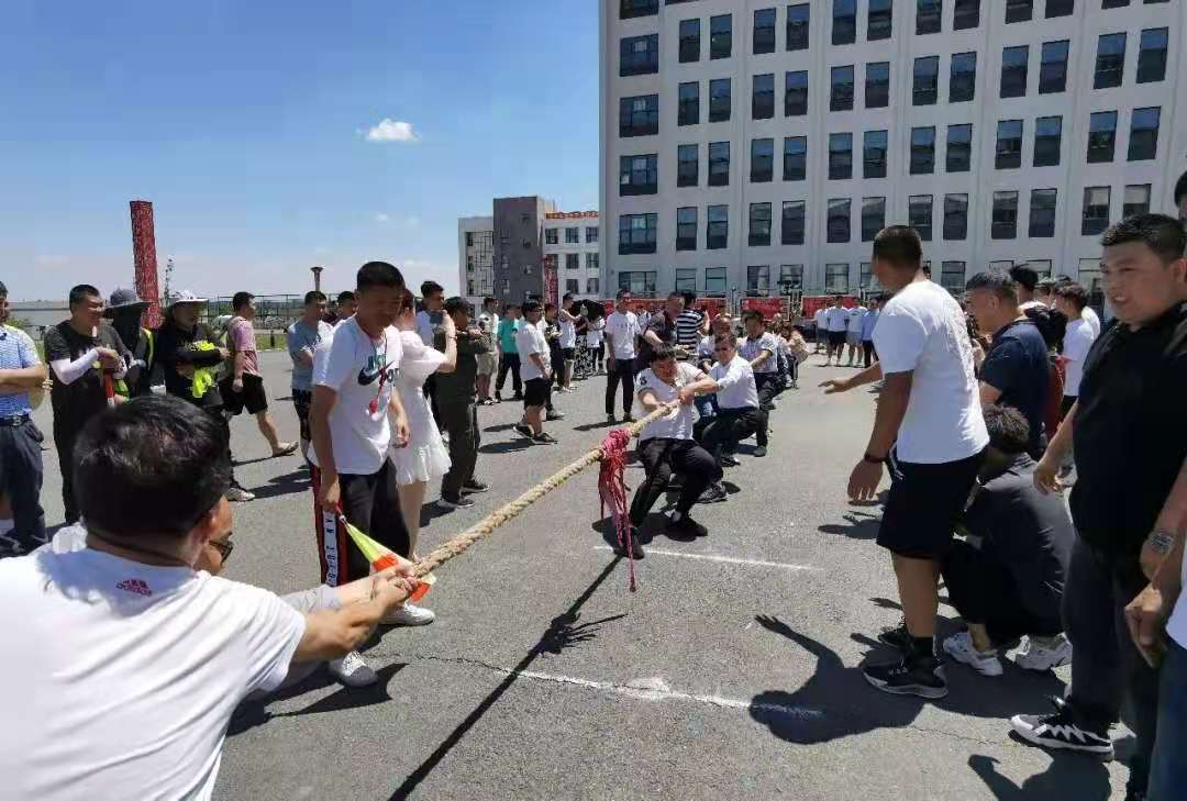 拔河1.jpg 拔河1.jpg