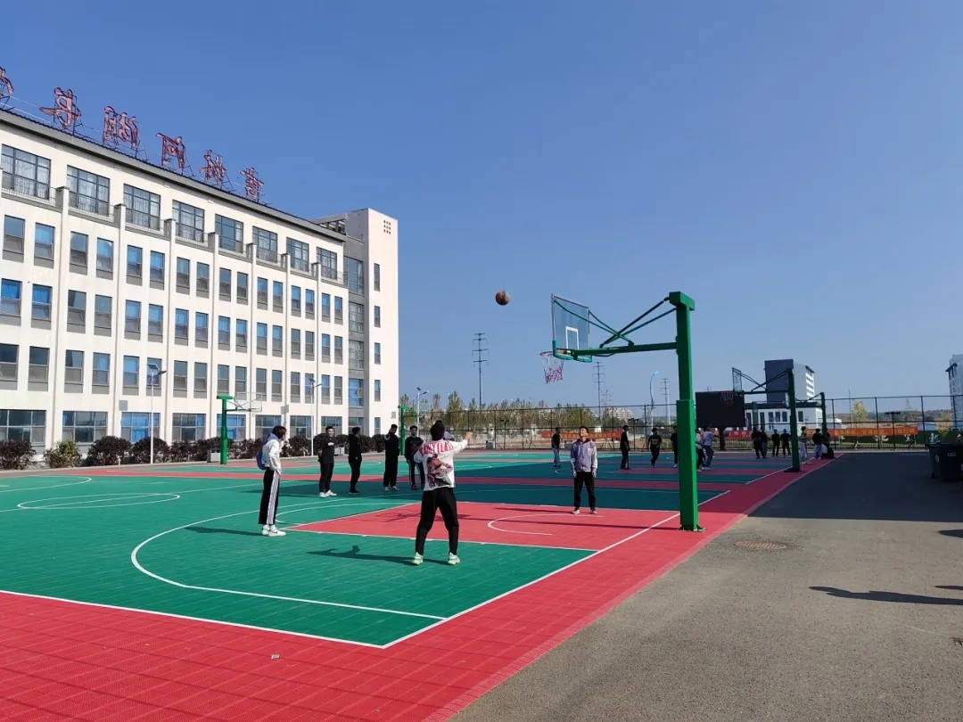 640.webp (12).jpg 640.webp (12).jpg